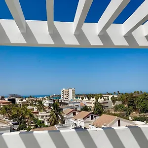 Penthouse Appartments In Almadies Appartement