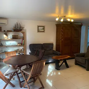 Cosy, Calme Et Très Bien Placé Appartement